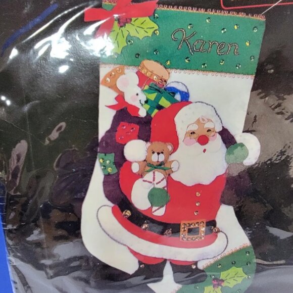 Vintage Titan Needlecraft Felt Stocking Kit Sequin Santa - Picture 2 of 4